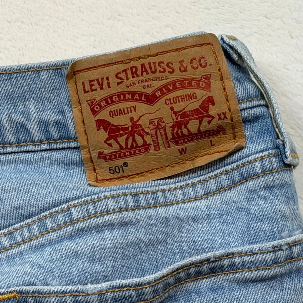 Levi's 501 Original Fit Jeans Men W26 L30 Blank Red Tag Excellent Straight Leg‎