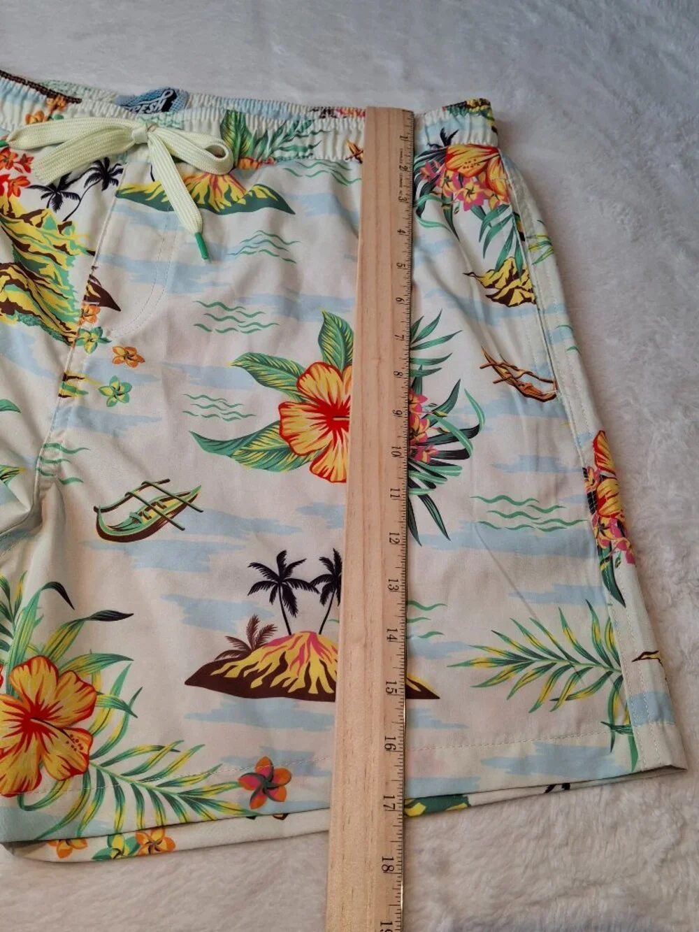 Fresh Prints of Bel-Air Mens Hawaiian Swim Trunks Sz XL Tropical Novelty Print