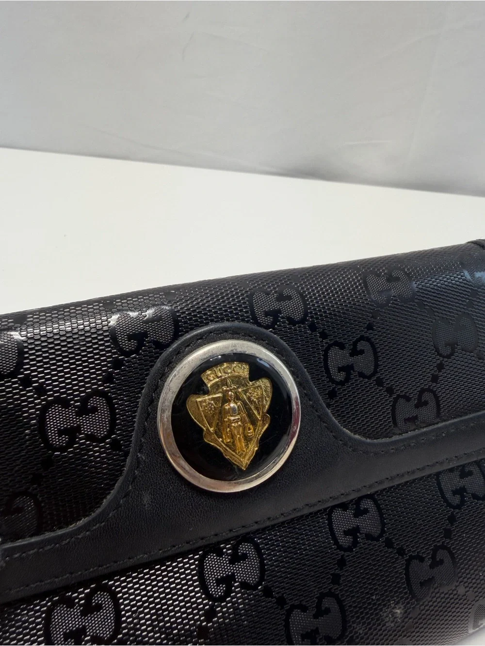 Gucci black gg